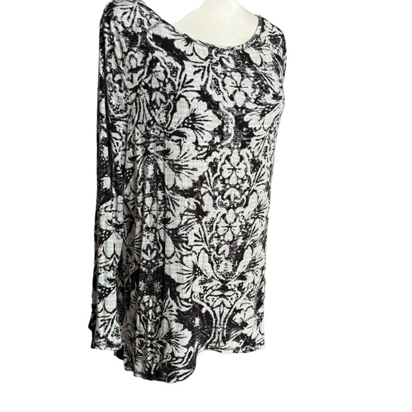 Chico’s Zenergy Stretchy Floral Print Blouse M - Picture 3 of 5